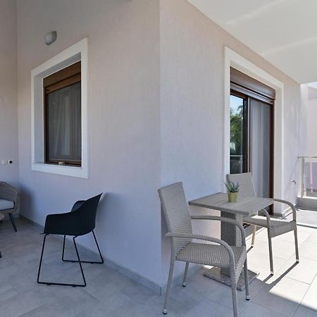 Kalli'S Apartments Никити Экстерьер фото
