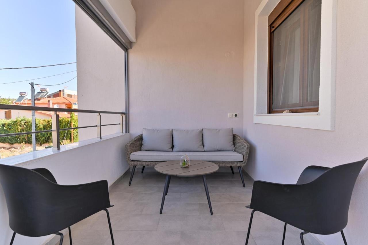 Kalli'S Apartments Никити Экстерьер фото